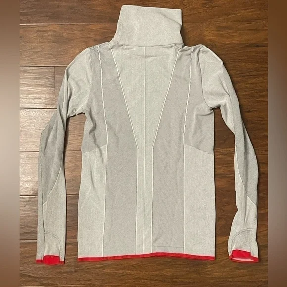 Athleta Flurry Downslope Seamless Turtleneck Size S - Picture 4 of 7
